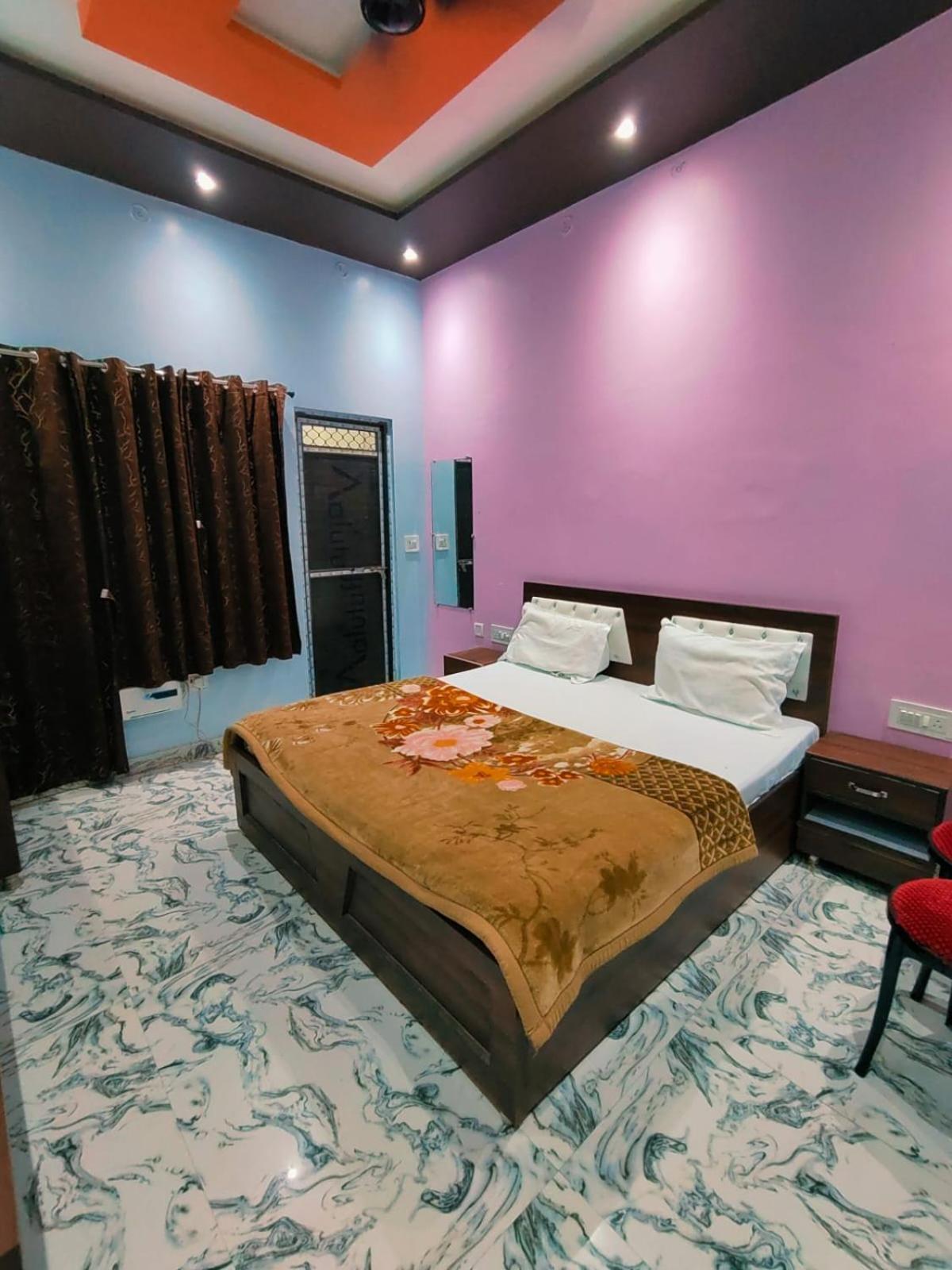 Kaka Guest House Ayodhya Exterior photo